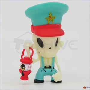 Kidrobot Dark Harbor 2017 Constable Graves 3" fig Kathie Olivas & Brandt Peters - Picture 1 of 2