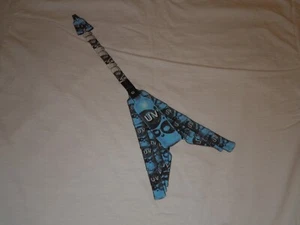 UV VODKA SHIRT MENS XL WHITE BLUE RASPBERRIES GUITAR - Picture 1 of 4