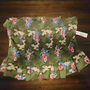 Juniors Blouse Size XXL Green Camo with Pink Roses Very Pretty Print & Colors - Picture 1 of 9