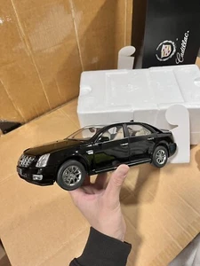 1:18 Scale Cadillac SLS Black Diecast Model Car - Picture 1 of 21