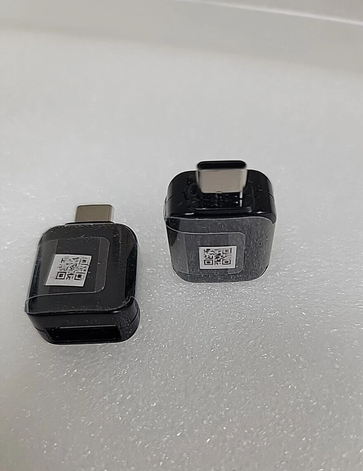 unbranded On-The-Go OTG (USB) to (USB-C) Adapter - Glossy Black - Image 1 of 1