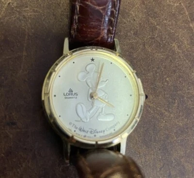 Reloj de Cuarzo Lorus Disney Mickey Vintage Y481-1720 Cuero Tono Dorado Foto 1 de 4