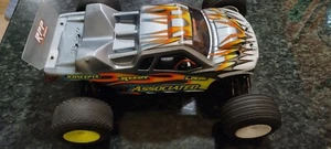 Team Associated Rc10t4.1 Racing 1/10 Scale Stadium Truck Vintage - Picture 1 of 11