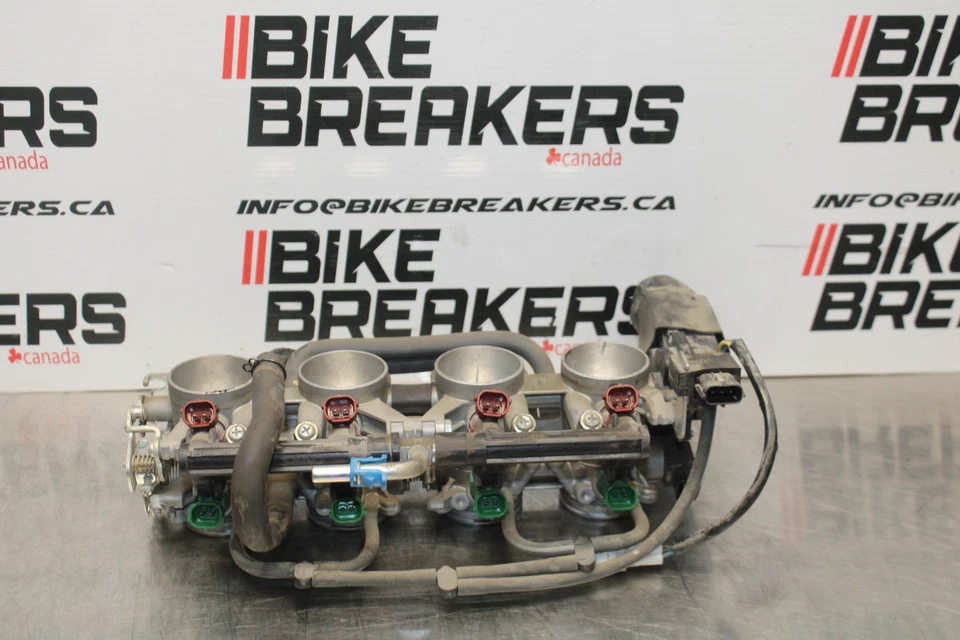 08-10 铃木 GSXR 600 主要燃料连接器 / 螺旋身体 BB765 — 第 1/4 张图片