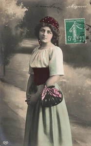 BEAUTIFUL WOMAN 'MIGNON' FRENCH TINTED RPPC POSTCARD 1909 110225 U - Picture 1 of 2