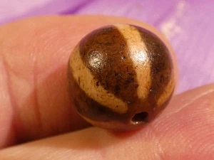 ANTIKE ANTIKE PUMTEK PERLE 6 STREIFEN LINIE VERZIERT RD. FORM 13,5 MM # 1 - Bild 1 von 10