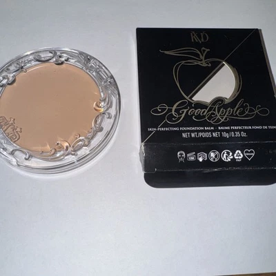 Bálsamo base Kat Von D KVD Good Apple LIGHT 004 - 0,35 OZ CONTENEDOR buen precio Foto 1 de 2