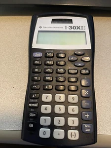 Texas Instruments TI-30X IIS Taschenrechner - Bild 1 von 3