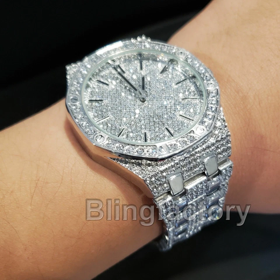 Reloj pulsera de diamantes simulados de acero inoxidable chapado en plata de lujo para hombre Foto 1 de 1