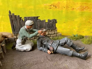 2 deutscher und Krankenschwester aus Resin 3 d drucker handbemalt 1:16 - Bild 1 von 5