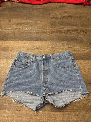 Pantalones Cortos de Jean Levi's 501 Denim Corte Talla 32x2.5 Botón Mosca Lavado Ligero Rayas Foto 1 de 4