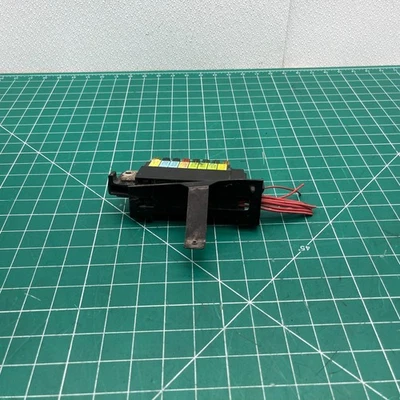 1993 CHEVROLET CORVETTE C4 RELAY FUSE BOX OEM - Image 1 of 4