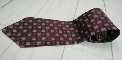Галстук Van Heusen шелковый бордовый с серыми геометрическими квадратами - Изображение 1 из 4
