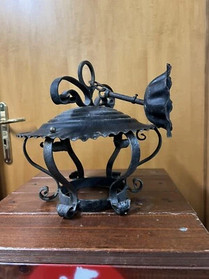 Lampadario in ferro battuto Vintage rustico taverna pub - Immagine 1 di 4