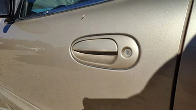 99-05 Pontiac Grand Am Driver Left Front Outside Door Handle 33u Champagne Beige - Image 1 of 4
