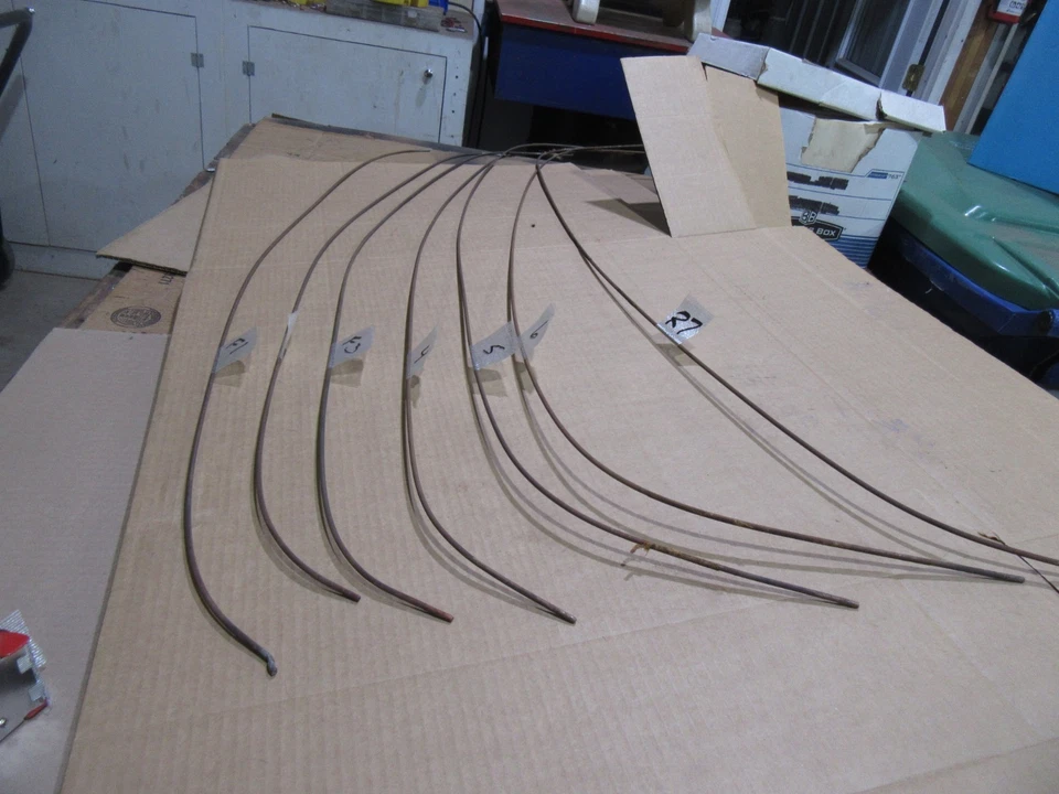 Chevrolet Styleline 1949-52 4 puertas sedán interior techo tapizado barras techo Foto 1 de 1