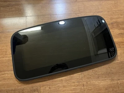 Honda Civic 2012-2015 sedán techo corredizo conjunto de vidrio con marco y motor OEM Foto 1 de 4