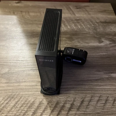 Roteador Wi-Fi 4C Netgear WNR2000v5 N300 compacto 300Mbps - Imagem 1 de 2