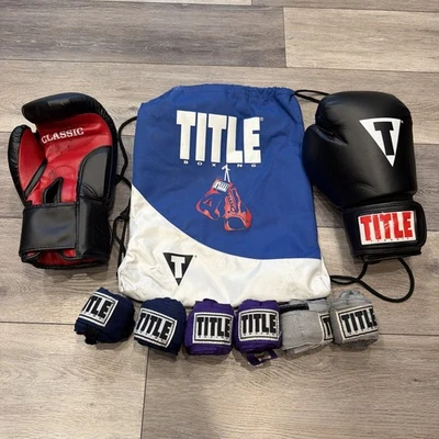 Guantes de Boxeo Title Gancho y Lazo Negros con Bolsa y Bonificaciones Extra (Usados) L Foto 1 de 4