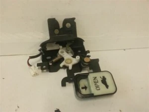 TRUNK LATCH FITS 04-09 MAZDA 3 E10-25/153914 - Picture 1 of 5