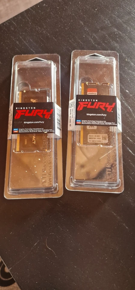 kingston kf556s401b-16 gb 2 banchi per un totale di 32 GB - Immagine 1 di 1