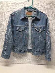 Levi's Ex Boyfriend Trucker Jacket Sleeve Embroidered Womens XSmall Blue Color - Picture 1 of 10