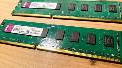 Memoria RAM DDR3 Kingstom 2x2Gb . Kit con 2 módulos de 2Gb 2RX8 DDR3-1333 1.5V - Imagen 1 de 4