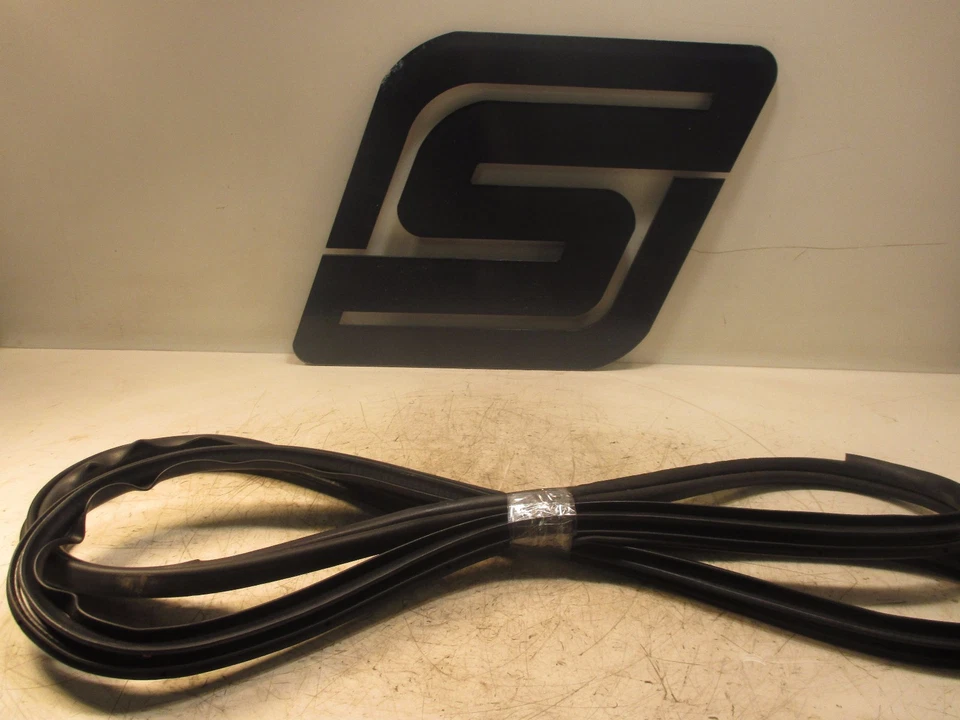 Mitsubishi Galant ES 2011 OEM sello de puerta de pasajero delantero goma resistente al clima  Foto 1 de 4