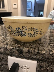 Set Of 2 Vintage PYREX Homestead Nesting Mixing Bowls 402 & 403 Brown & Blue - Bild 1 von 5