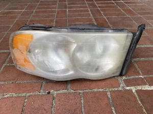 OEM Dodge Ram 1500 Right Driver RH Halogen Headlight FITS :  2002 2003 2004 2005 - Picture 1 of 5
