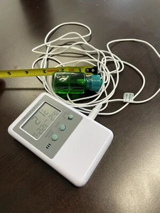 TRACEABLE 4127 Digital Thermometer, ±1°C Temperature Accuracy - Picture 1 of 7