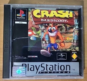 Crash Bandicoot PS1 Playstation 1 Spiel - TOP ✔️ PAL mit Anleitung Platinum - Bild 1 von 3