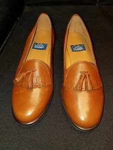 NWOB Women's 7.5B Selby MOC FIT handcrafted BRN LEA "MAKER" TASSEL FRINGE LOAFER - Picture 1 of 10