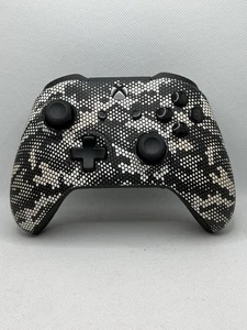 ๐น๏ธ Xbox One Scuf Prestige In Honeycomb Pattern Controller With 4 Paddles ๐ฎ๐ - Picture 1 of 6