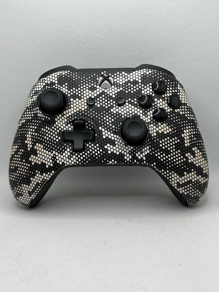 🕹️ Xbox One Scuf Prestige In Honeycomb Pattern Controller With 4 Paddles 🎮🌌 - Image 1 of 4