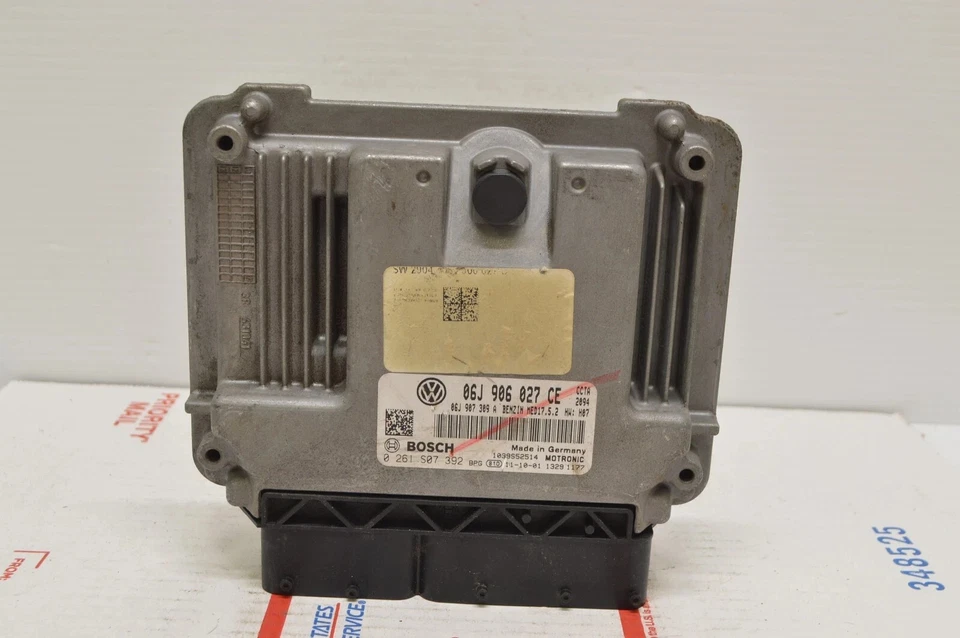 Unidad de módulo de control del motor Volkswagen Beetle 06J906027CE 2012-2014 ECM F51 036 Foto 1 de 4