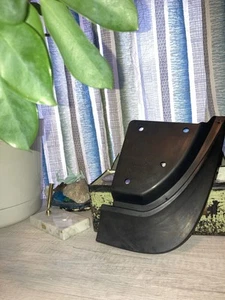 Oem Lotus Elise s2 Front RH mudflap (drivers side) - Picture 1 of 5