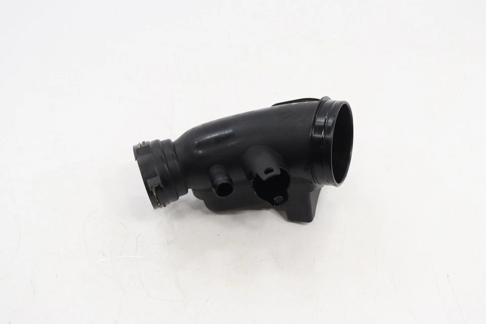 2017 - 2020 BMW 430I F32 ENGINE AIR INTAKE CLEANER RESONATOR OEM 13718601681 - Image 1 of 4