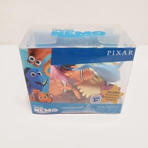 Mini figuras Disney/Pixar Critter Crate Finding Nemo con accesorios y alfombra de juego - Imagen 1 de 3
