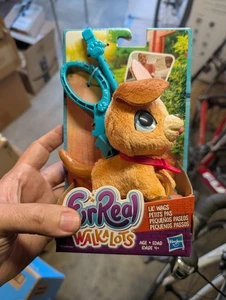 FurReal Walkalots Lil' Wags Welpenfell Echt Hüpfspaziergang Hasbro - NEU - Bild 1 von 1
