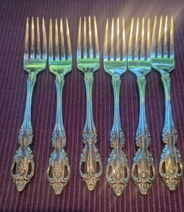 Oneida Raphael Set of 6 Dinner Forks USA Deluxe Stainless Flatware - Picture 1 of 3