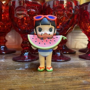 You Became So Sweet Pop Mart Molly My Childhood Serie Original Figur - Bild 1 von 3