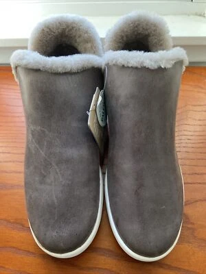 Zapatos Olukai Malua Hulu para mujer. Cálido Taupe/Blanco roto - TALLA 8 M Foto 1 de 4