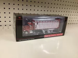 1:64 Meyer 8126RT Boss Forage Box w/ Red Peterbilt, SpecCast - Picture 1 of 2