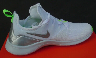 Zapato para mujer Nike blanco metálico plateado libre TR 8 entrenamiento 6-10 nuevo en caja Foto 1 de 4