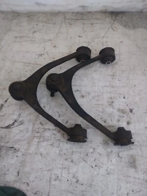 Lexus GS300 GS400 Front Driver Upper Control Arms LH & RH - Image 1 of 4