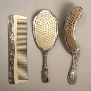 Mid 20th Century Vintage versilbertes Waschtischset - Bürste, Kamm und gebogene Bürste - Bild 1 von 10
