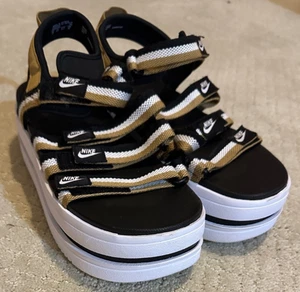 Nike Icon Classic Womens Sz 12 Black Metallic Gold Platform Sandals DH0224-002 - Picture 1 of 12