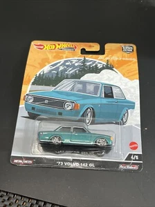 Hot Wheels Premium '73 Volvo 142 GL 2022 Car Culture Auto Straße *BENT CARD* - Bild 1 von 5