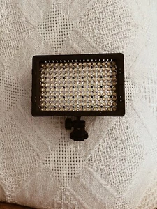 160 yongnuo led - Picture 1 of 3